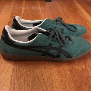 Onitsuka Tiger Men’s 12 Sneakers